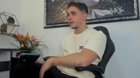 Liam online show from January 22, 1:11 pm