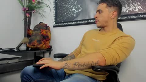 Liam online show from December 27, 12:50 am