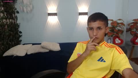 Snapshot of liamblack16 chatting on October 11, 12:09 pm LiamBlack16 online show from October 11, 12:09 pm