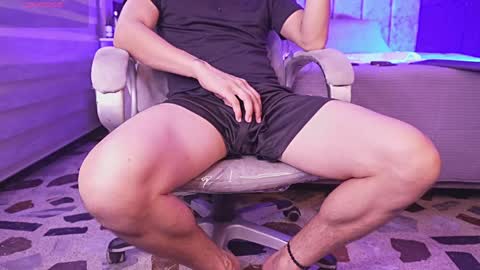 LiamDeep online show from April 23, 8:44 pm