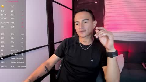 Snapshot of liamdeep_ chatting on September 23, 9:36 pm LiamDeep online show from September 23, 9:36 pm