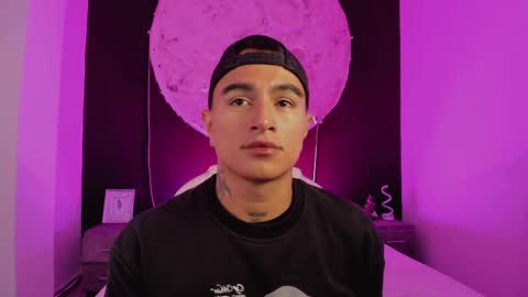 Snapshot of liamdeep_ chatting on September 15, 5:53 am LiamDeep online show from September 15, 5:53 am