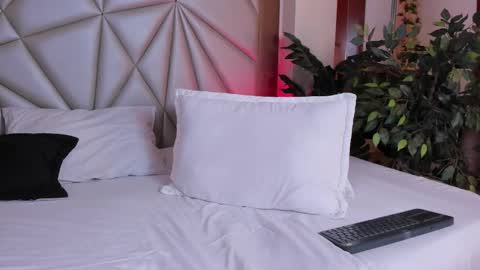 liammuller online show from March 4, 12:56 pm