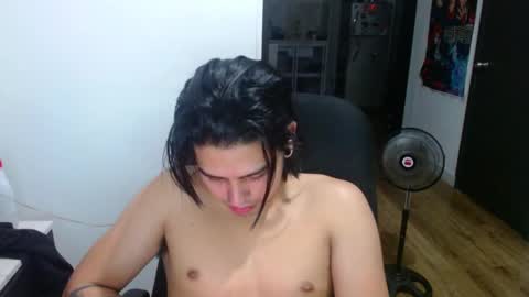 Snapshot of liamrides chatting on September 20, 2:22 am liamrides online show from September 20, 2:22 am