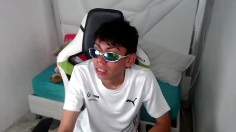 LIAR online show from April 21, 3:34 am