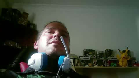 lickitwell29 online show from April 11, 5:14 am