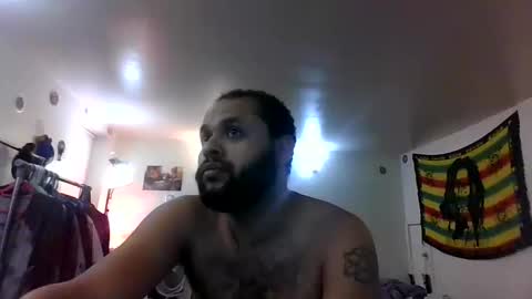 Snapshot of lightskinned666 chatting on October 14, 5:31 pm lightskinned666 online show from October 14, 5:31 pm