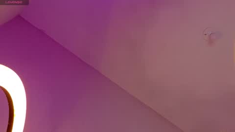 Liiam Luna online show from March 2, 9:05 am