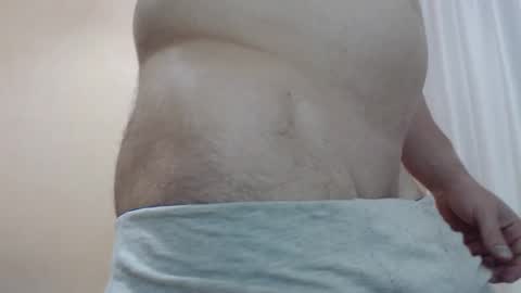 Snapshot of likwidator84 chatting on March 5, 9:49 am Maximus online show from March 5, 9:49 am