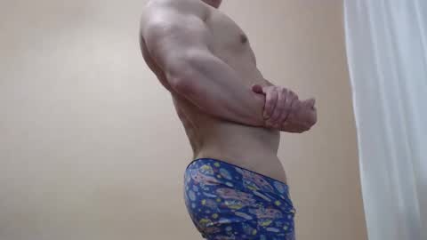 Snapshot of likwidator84 chatting on February 4, 2:17 am Maximus online show from February 4, 2:17 am