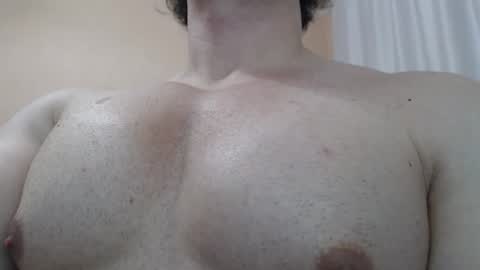 Snapshot of likwidator84 chatting on October 16, 11:02 pm Maximus online show from October 16, 11:02 pm