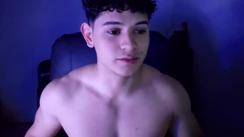 Snapshot of lilhotnando chatting on October 15, 4:20 am Fernando online show from October 15, 4:20 am
