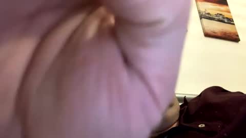 lills16 online show from December 11, 7:21 pm