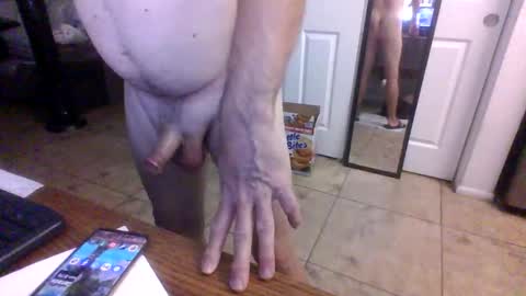 lilpackage69 online show from November 23, 7:41 am