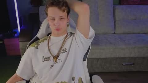 lilteddyboy online show from April 3, 1:13 am