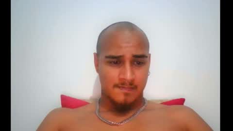 lincelince2003 online show from February 17, 12:42 am