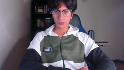 Literateboy online show from June 8, 1:39 am