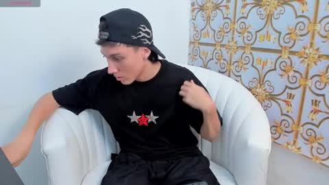 DANNY online show from December 2, 7:17 pm