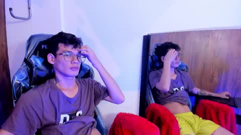 Snapshot of littlemax23 chatting on September 12, 12:27 pm MAX online show from September 12, 12:27 pm