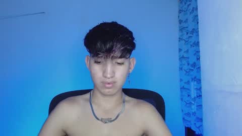 Snapshot of littlextrem chatting on March 4, 1:01 am Eros online show from March 4, 1:01 am