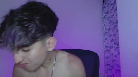 Snapshot of littlextrem chatting on February 12, 2:24 am Eros online show from February 12, 2:24 am
