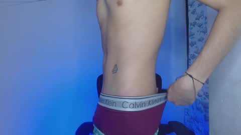Snapshot of littlextrem chatting on February 20, 1:36 am Eros online show from February 20, 1:36 am