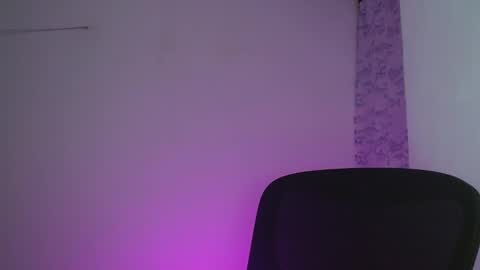 Snapshot of littlextrem chatting on January 25, 3:40 am Eros online show from January 25, 3:40 am