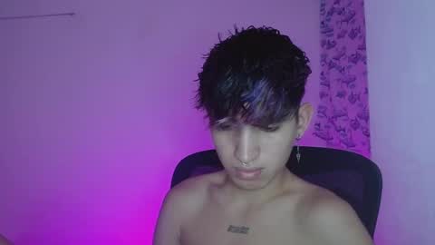 Snapshot of littlextrem chatting on January 24, 2:49 am Eros online show from January 24, 2:49 am