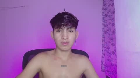 Snapshot of littlextrem chatting on February 23, 2:03 am Eros online show from February 23, 2:03 am