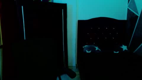 Snapshot of littlextrem chatting on September 25, 2:32 am Eros online show from September 25, 2:32 am