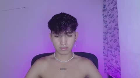 Snapshot of littlextrem chatting on February 17, 12:54 am Eros online show from February 17, 12:54 am