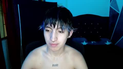 Snapshot of littlextrem chatting on October 16, 8:00 am Eros online show from October 16, 8:00 am