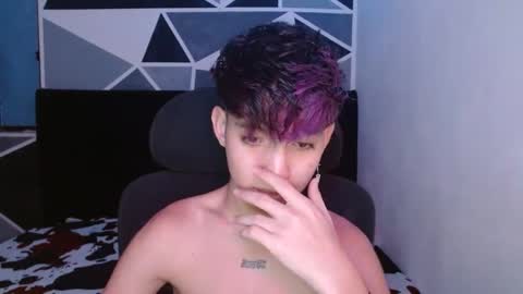 Snapshot of littlextrem chatting on December 20, 5:04 am Eros online show from December 20, 5:04 am