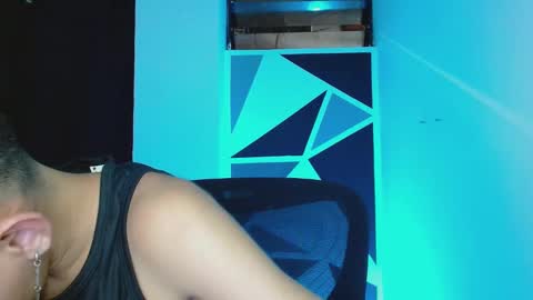 Snapshot of littlextrem chatting on March 7, 2:36 am Eros online show from March 7, 2:36 am
