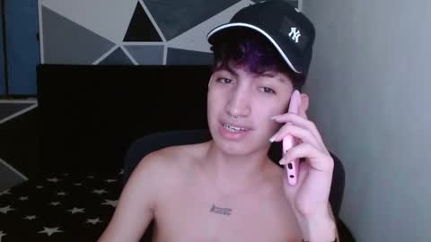Snapshot of littlextrem chatting on December 29, 3:44 am Eros online show from December 29, 3:44 am