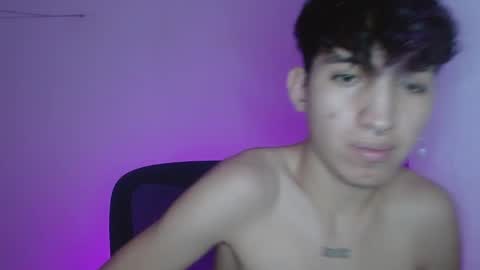 Snapshot of littlextrem chatting on February 2, 1:23 am Eros online show from February 2, 1:23 am