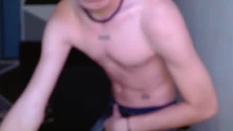 Snapshot of littlextrem chatting on December 13, 2:10 am Eros online show from December 13, 2:10 am
