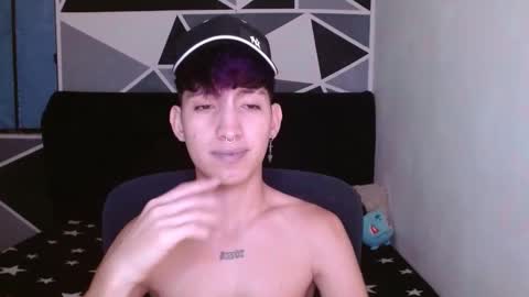 Snapshot of littlextrem chatting on December 26, 1:51 am Eros online show from December 26, 1:51 am