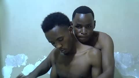 livingsh online show from April 15, 7:58 pm