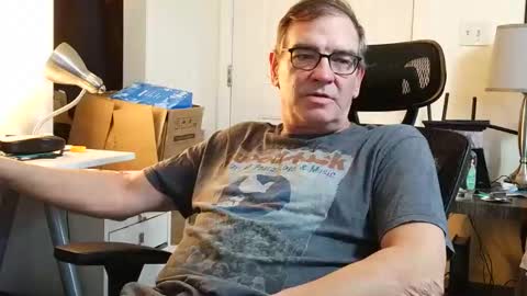 Snapshot of lngdickdaddy chatting on September 13, 10:55 pm LongDick Daddy online show from September 13, 10:55 pm