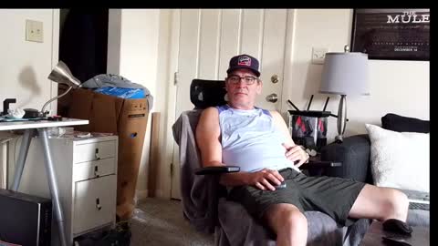Snapshot of lngdickdaddy chatting on September 21, 6:52 pm LongDick Daddy online show from September 21, 6:52 pm