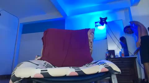 edwin online show from November 30, 8:00 pm