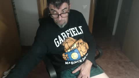 lobosolitario73 online show from November 12, 1:11 am