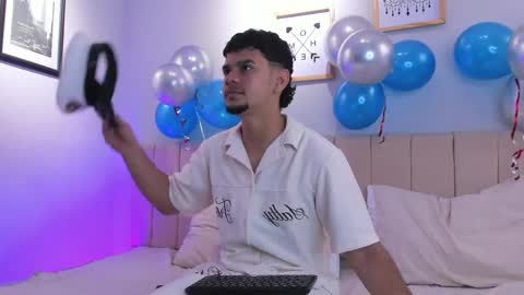 logan online show from April 23, 4:50 am