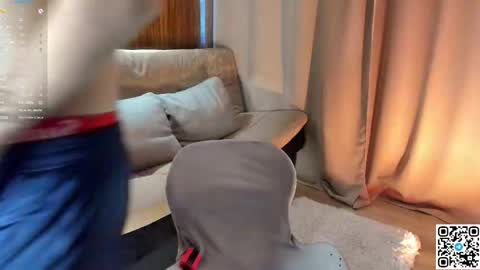 Logan online show from April 22, 3:06 pm