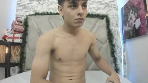 loganjhonson online show from November 26, 2:58 am