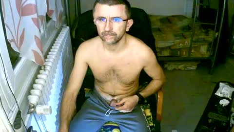 Snapshot of lokoum39 chatting on January 26, 6:37 pm lokoum39 online show from January 26, 6:37 pm