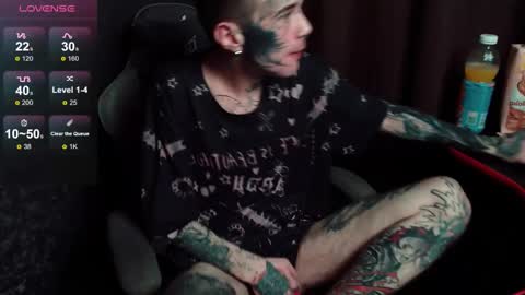 Chris online show from October 30, 10:44 pm