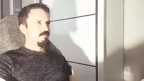 Lucas online show from March 6, 2:36 pm