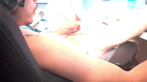 looveeeit online show from January 28, 10:34 am